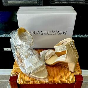 Never Worn beautiful Champagne heels size 9